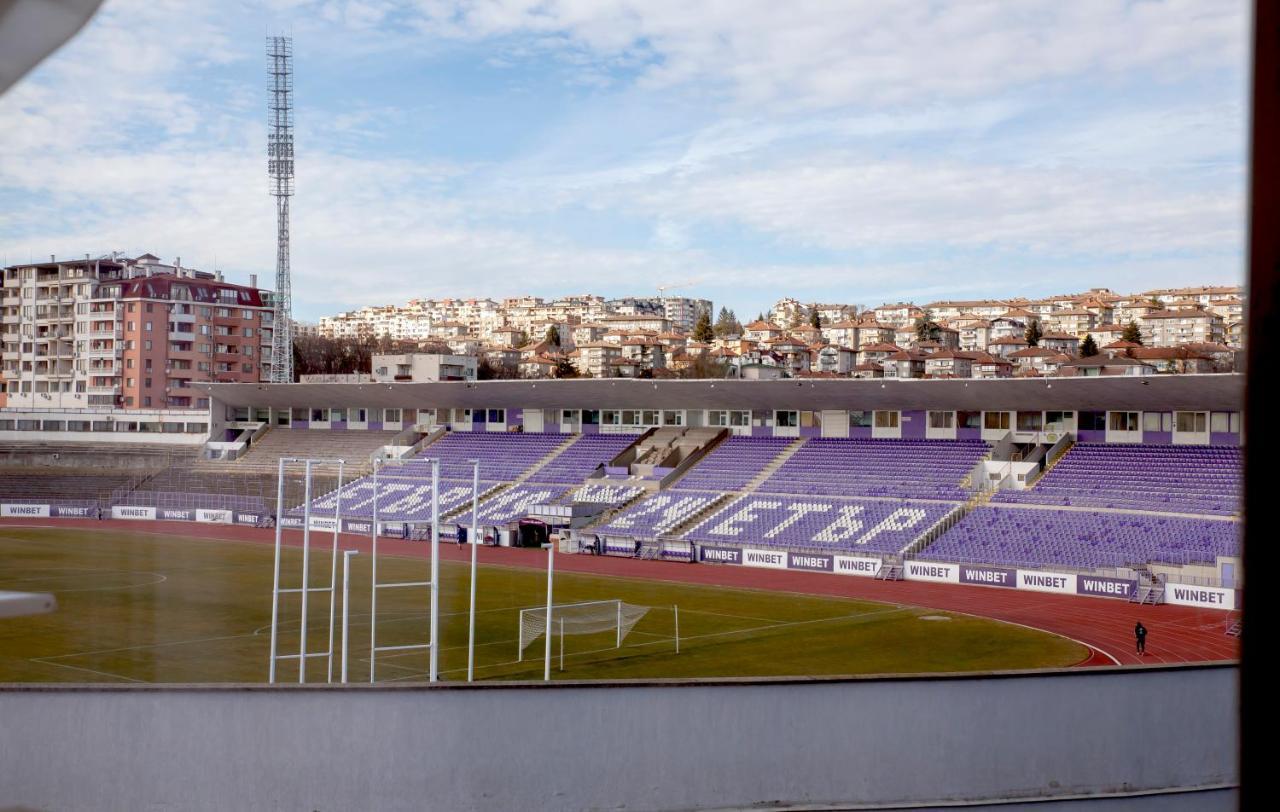 Stadium Apartments Veliko Tarnovo Kültér fotó