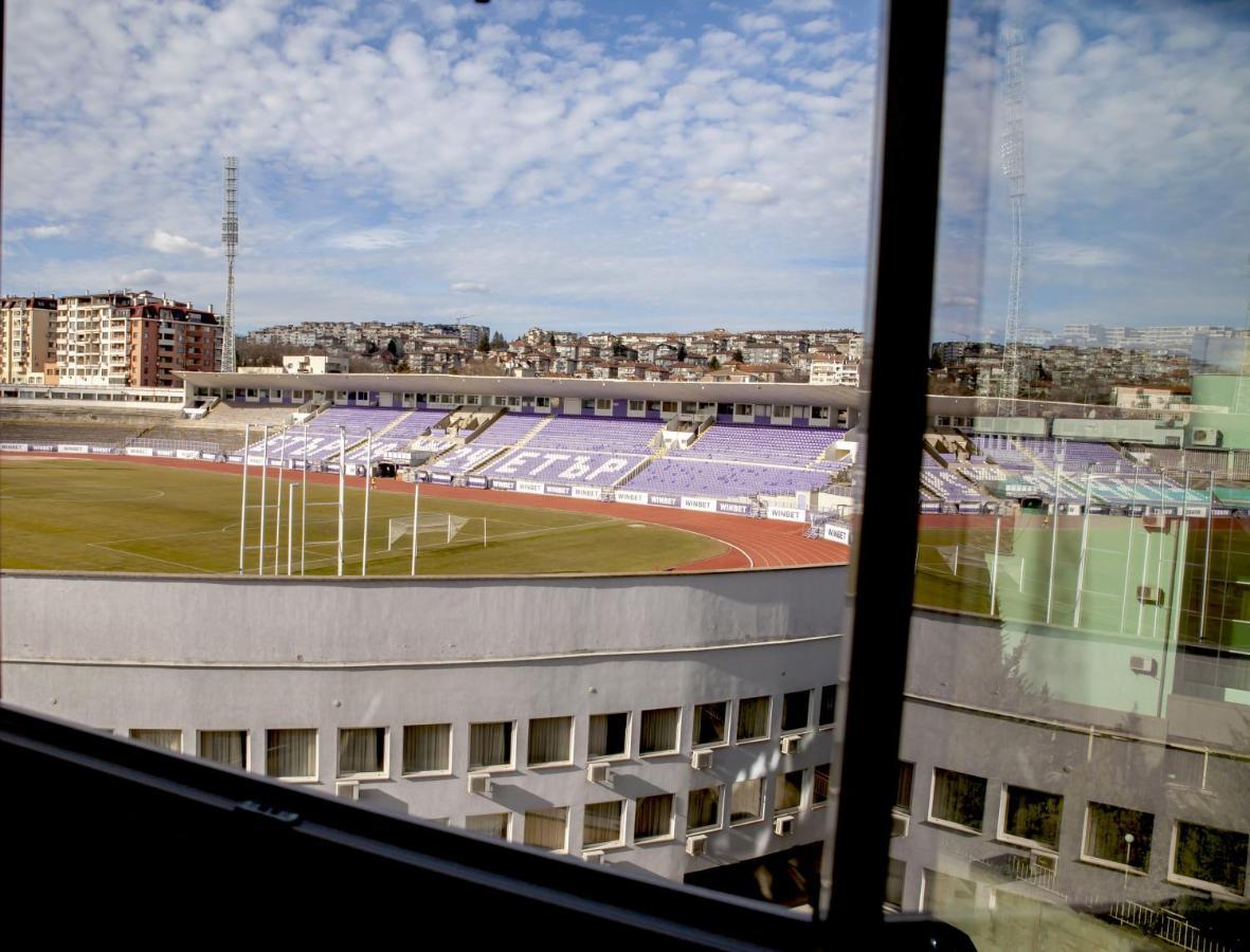 Stadium Apartments Veliko Tarnovo Kültér fotó